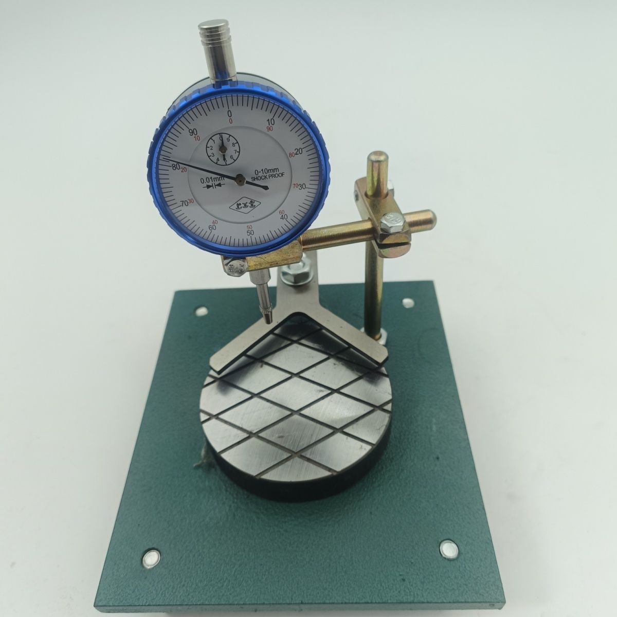 Bearing height gauge, thickness parallelism measuring instrument, and workpiece measuring height table