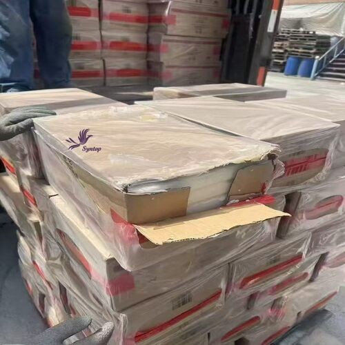 Microcrystalline wax used for waxing spinning yarns