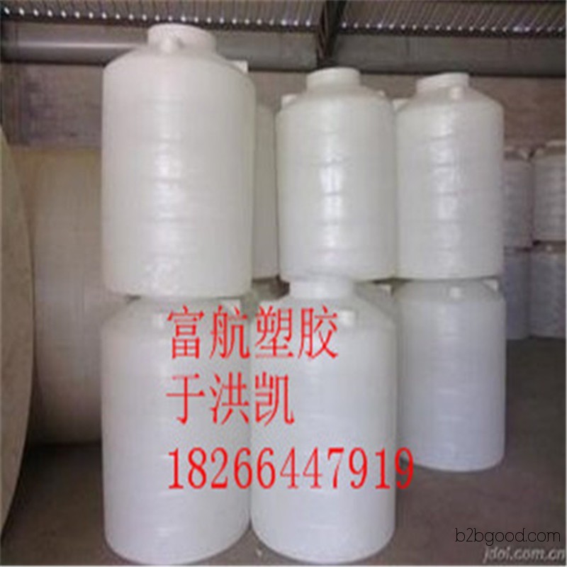 1 ton of plastic barrels / 1 cubic meter of acid and alkali-resistant storage tanks / 1 thousand liters of water reducer plastic barrels. Shandong Fuhang Plastic Containers Co., Ltd.
