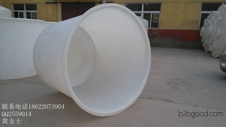 Long-term supply: Plastic rotational molding containers, PE plastic containers, 10-ton plastic containers. A wide range of specifications available.