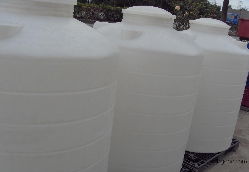 Plastic containers, available in various sizes (50L to 20000L)