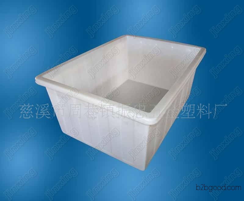 Plastic containers, water towers, square boxes, large buckets