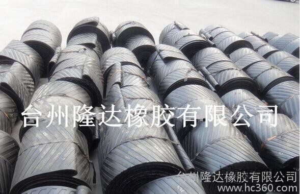 Nylon rubber conveyor belts and canvas conveyor belts are available at factory prices. Natural rubber conveyor belts and rubber transport belts are also available.