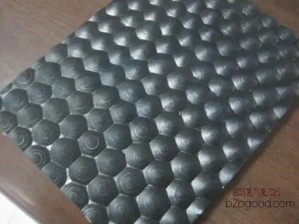 Sanhe Great Wall produces various types of rubber sheets