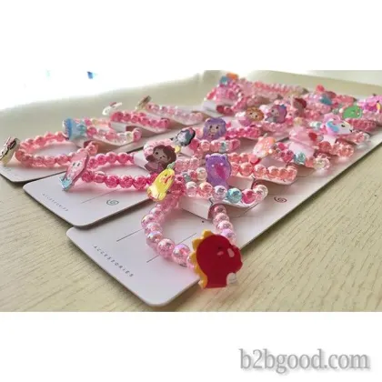 Lovely beautiful bracelet series environmental protection acrylic resin material dazzle colour carto