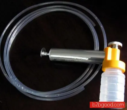 Negative pressure oil sampler, liquid sampler