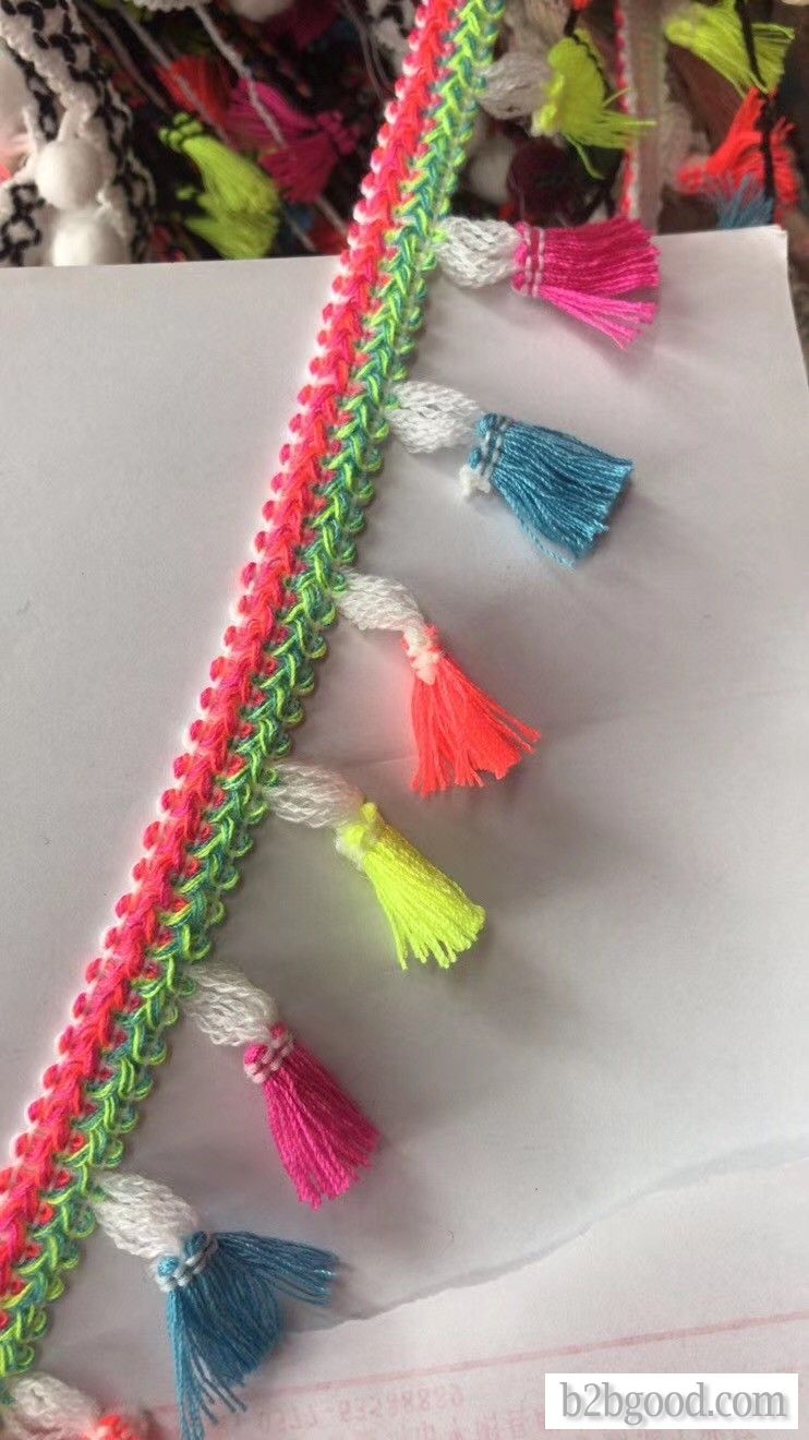Cotton thread tassel lace