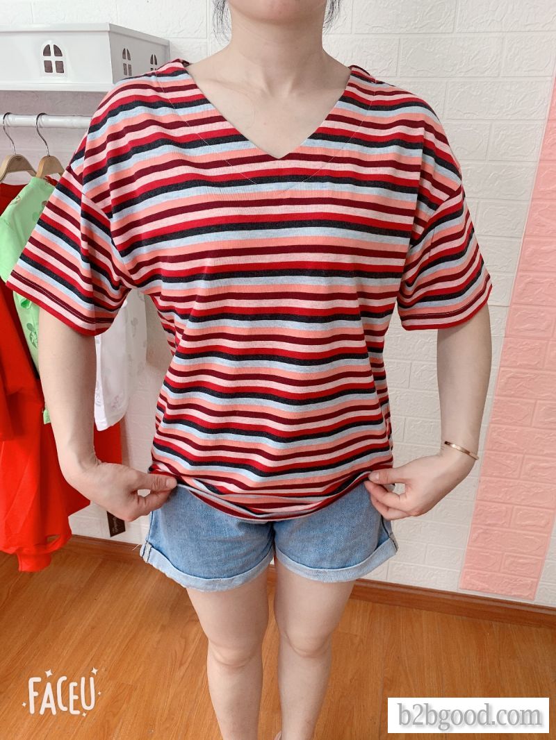 Yarn-dyed V-neck T-shirts