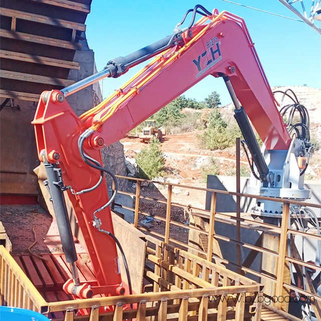 Pedestal Rock Breaker Booms